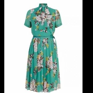 Floral-Print Pleated Bow-Front Dress - The NY&C Legacy Collection